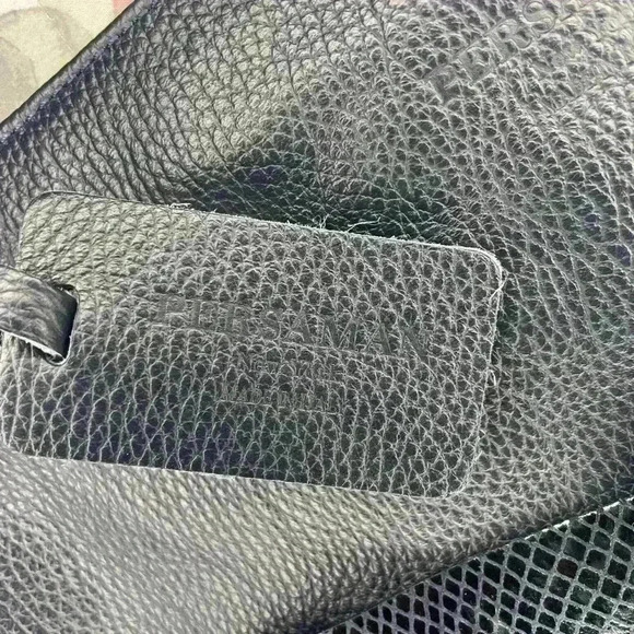 Persaman Snake Embossed Shoulder Bag - Picture 6 of 9